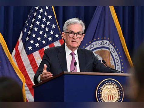 Thị trường Mỹ bay hơi 3.5 nghìn tỷ USD, Bitcoin tăng mạnh giữa căng thẳng thuế quan và cảnh báo từ Fed