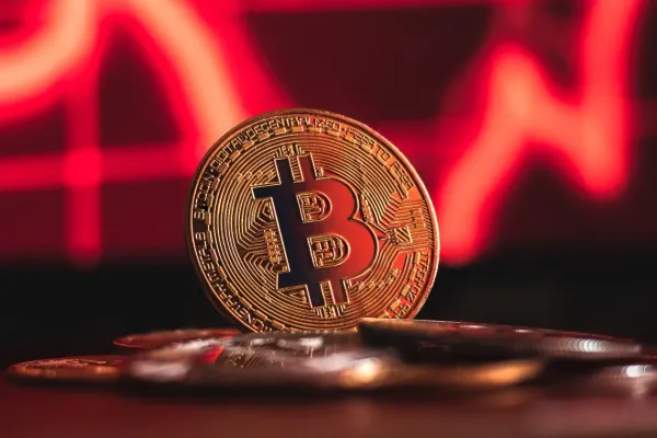 Crypto chao đảo vì “liều thuốc thuế quan” của Trump: Cơn bão tài chính toàn cầu vừa bắt đầu?