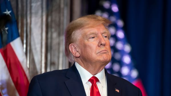 Trump Đạt Thỏa Thuận Chấm Dứt “Cuộc Nổi Loạn” Của Đảng Cộng Hòa, Hồi Sinh Ba Dự Luật Crypto Tại Quốc Hội Mỹ