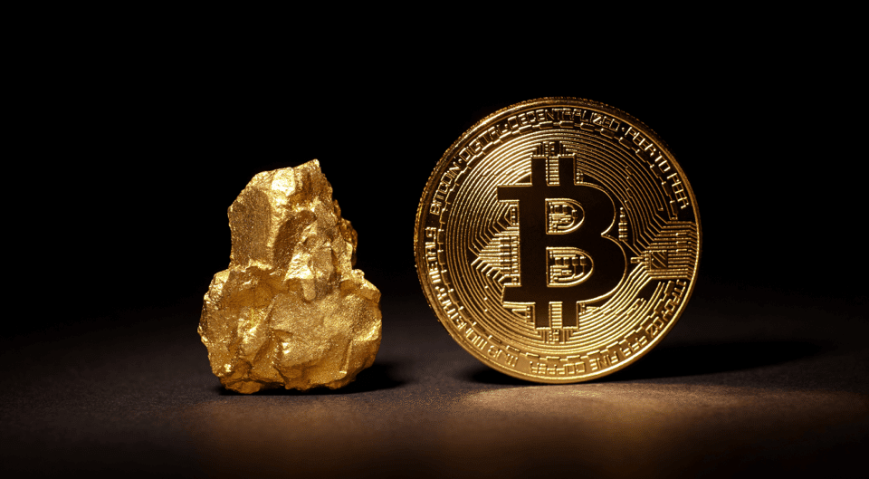 Bitcoin và vàng “ngược chiều”: Lộ diện tính cách kép của tài sản số