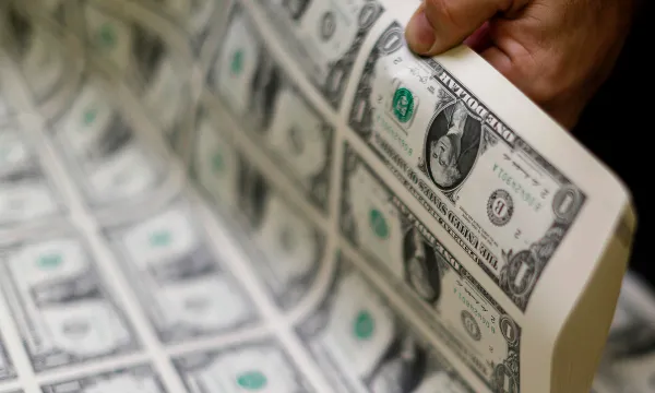 Nợ công Mỹ tăng kỷ lục 6 tỷ USD mỗi ngày: Nhà đầu tư đổ xô sang Bitcoin và vàng như “phao cứu sinh”
